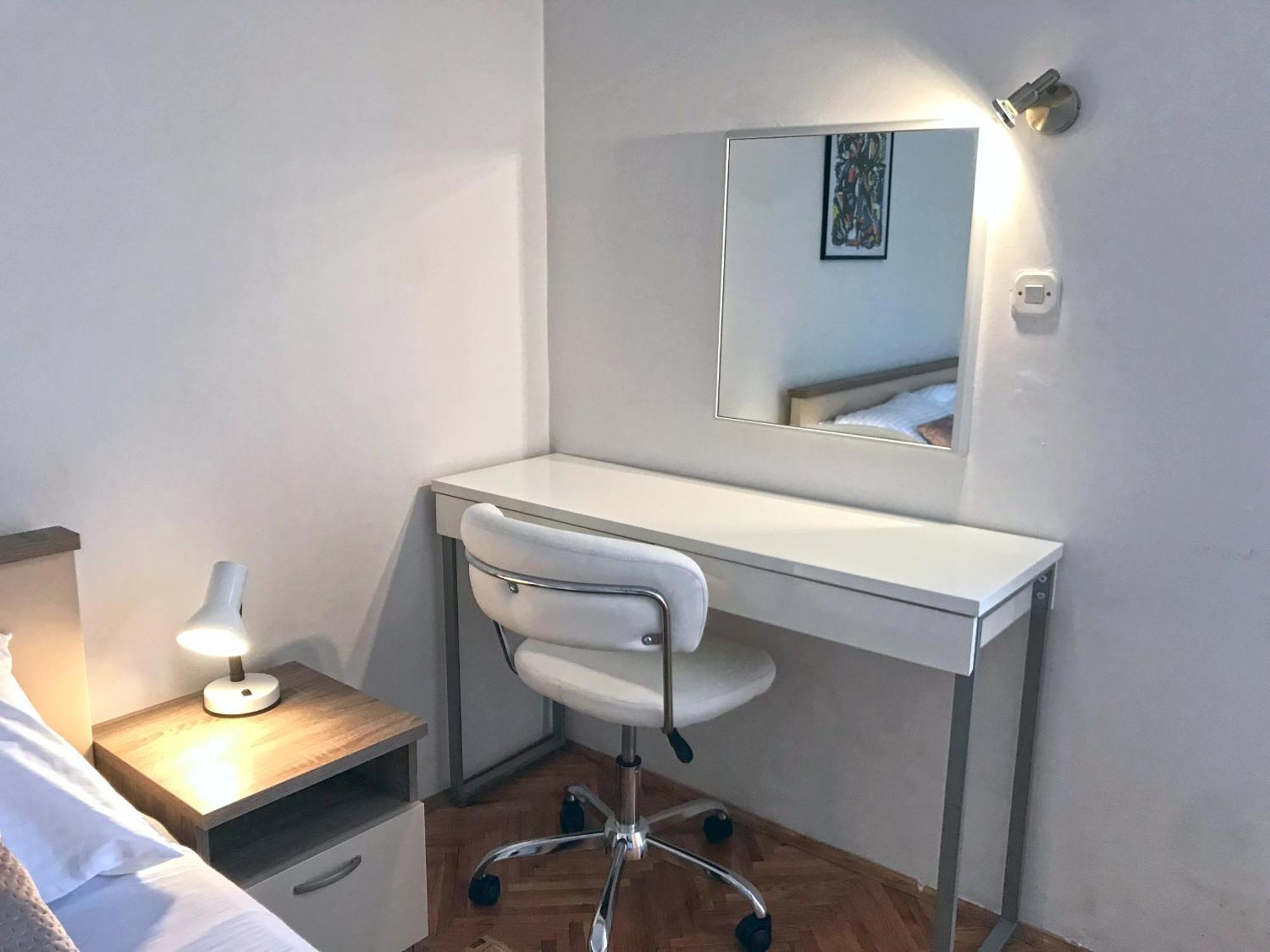 Apartment Centre